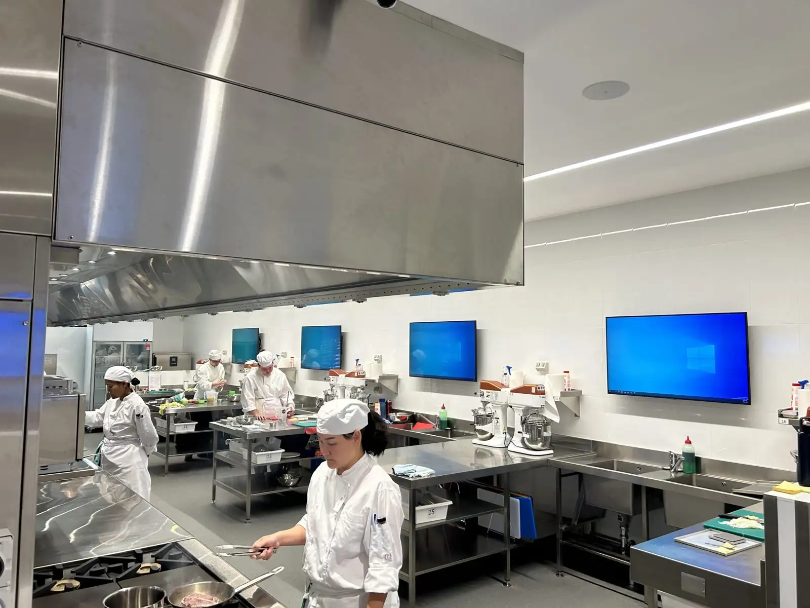 Immersive Learning for South Metro TAFE — Focus AV installation
