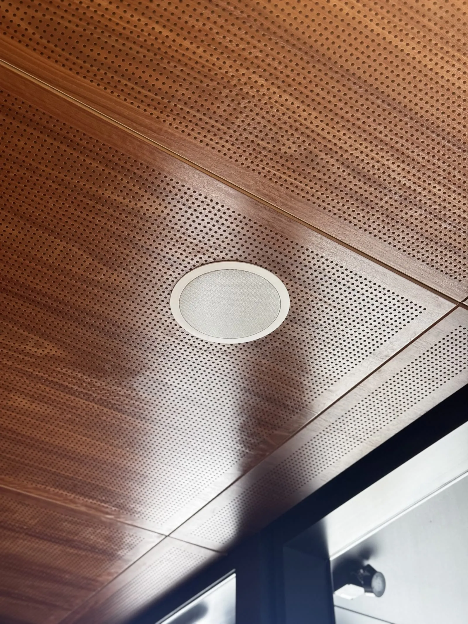 Multi-Floor IPTV for Shared Spaces — install photo 5